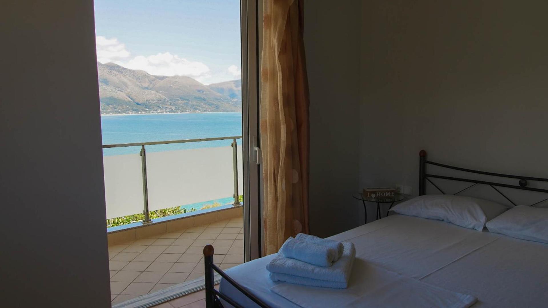 Guest House Suga 1 Qeparo Exterior foto