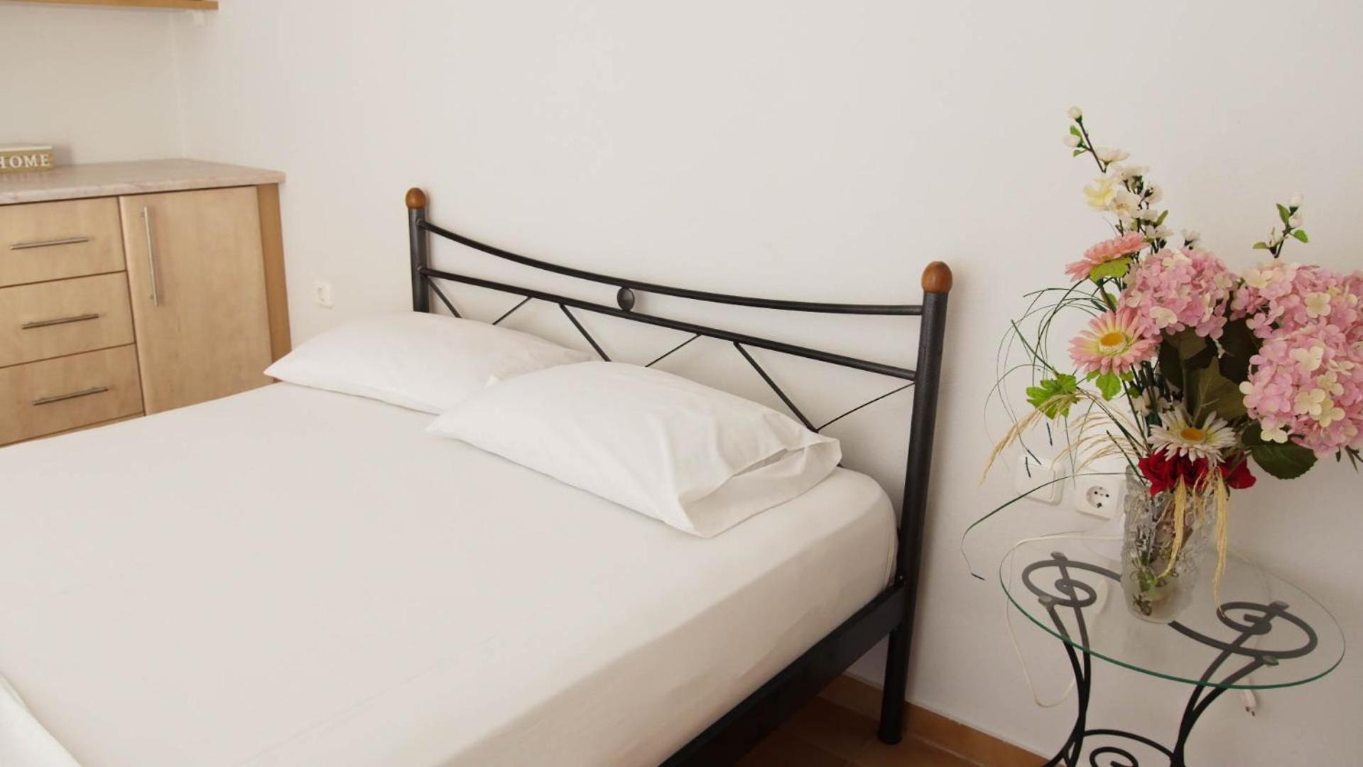 Guest House Suga 1 Qeparo Quarto foto