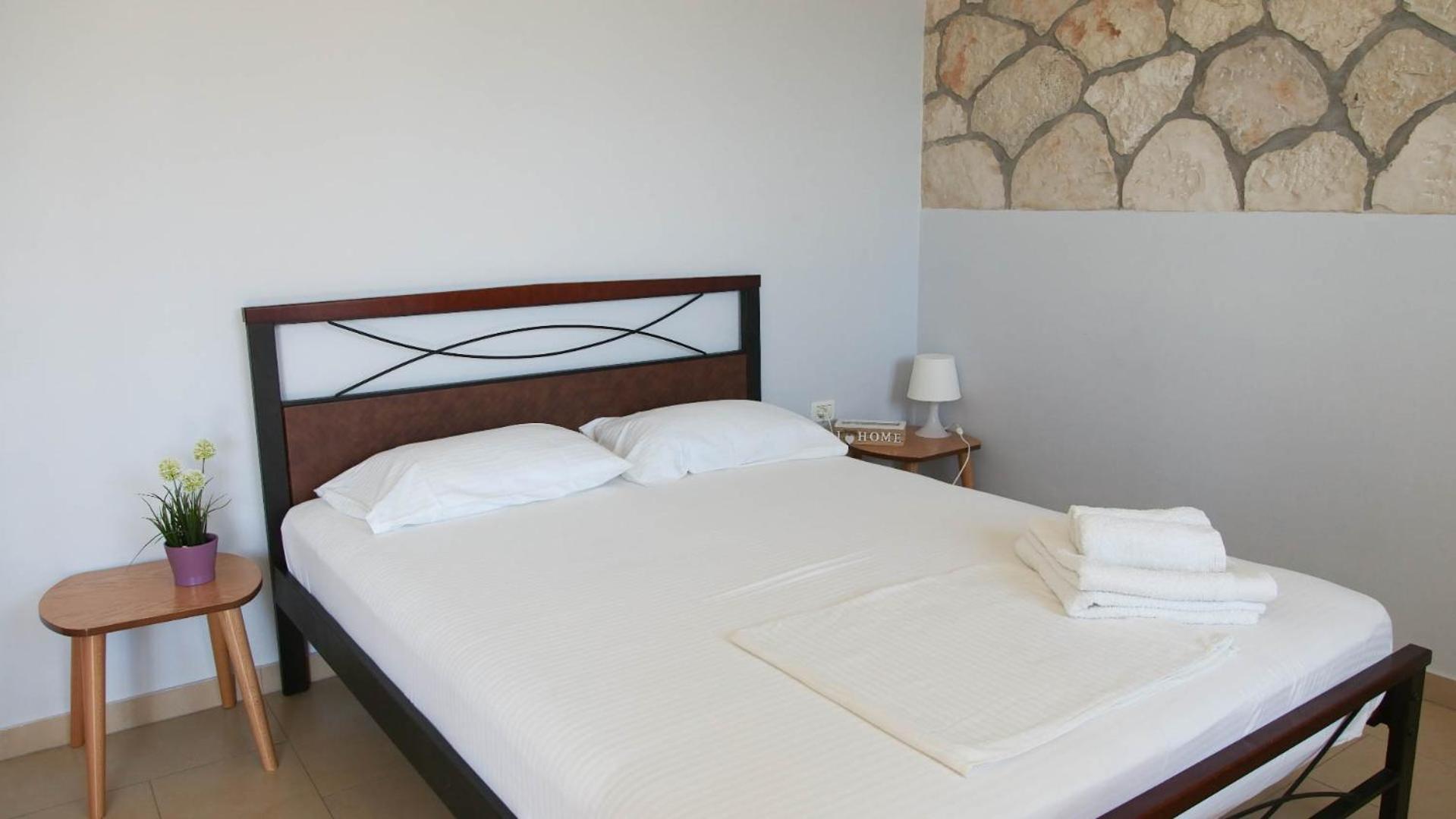 Guest House Suga 1 Qeparo Quarto foto