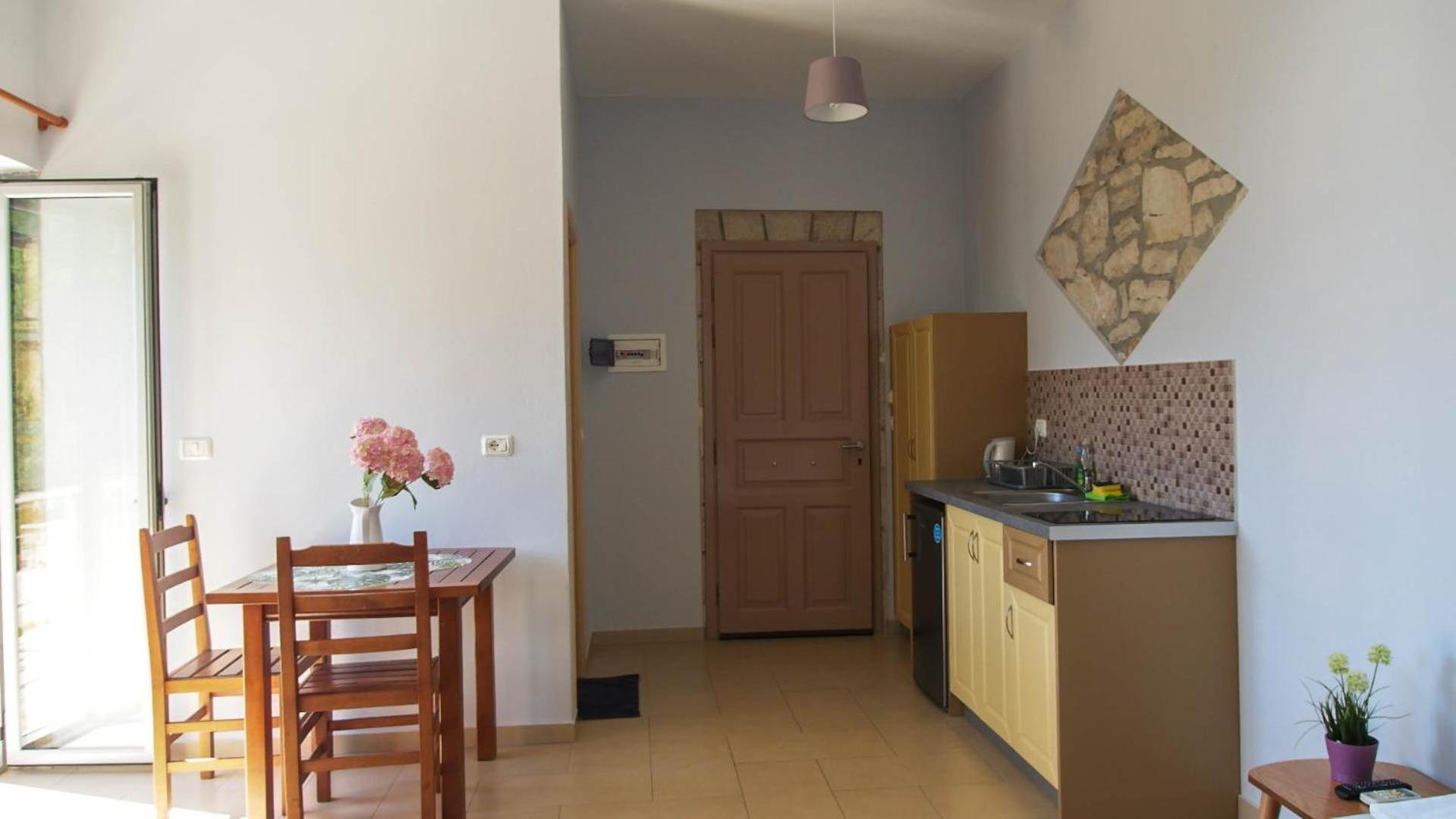 Guest House Suga 1 Qeparo Quarto foto